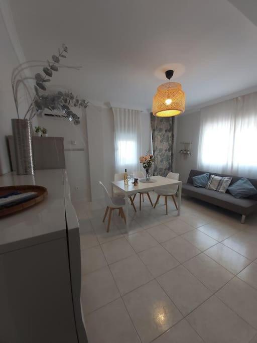 360° Seaview Benalbeach Appartamento